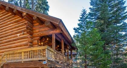 The Log Home Quintessential Log Cabin in Ynp!
