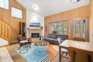 Condo, Multiple Beds, Balcony, Garden View (Ponderosa Hill at Mount Bachelor) | Living area | 42-inch flat-screen TV with digital channels, fireplace