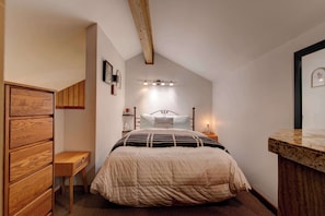 Appart'hÎtel, plusieurs lits, balcon, vue jardin (Ponderosa Hill at Mount Bachelor) | 1 chambre, décoration personnalisée, ameublement personnalisé