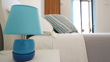 Caja de seguridad en la habitación y sistema de insonorización 