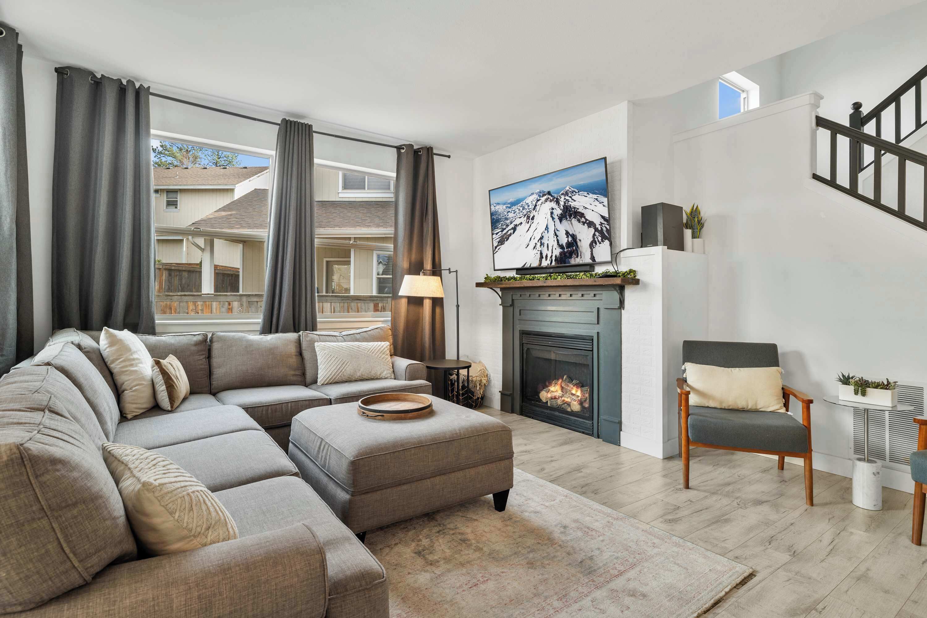 House, Multiple Beds, Patio, Garden View (Rocca Way Getaway) | Living area | 42-inch flat-screen TV with digital channels, fireplace