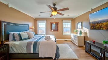 House, Multiple Beds, Patio, Mountain View (Sunset View) | 3 bedrooms, individually decorated, individually furnished, free WiFi