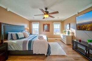 3 habitaciones, decoración personalizada y muebles diferentes 