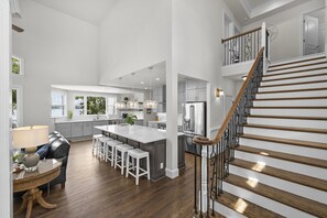 7 Schlafzimmer, individuell dekoriert, individuell eingerichtet