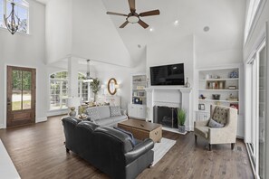 50-inch flat-screen TV with digital channels, fireplace - Make a Big Splash in 7BR Lake Norman Home! (Mooresville)