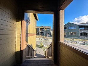 View from room - An Adventure of a Lifetime- 3 Bdr, 5 Min to Skiing (Mammoth Lakes)
