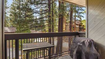 Condo, 1 Queen Bed with Sofa bed, Balcony, Mountain View (Incline Village Escape) | Property grounds