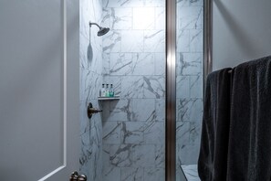 House, Balcony, Garden View | Bathroom | Designer toiletries, towels, toilet paper