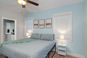 4 habitaciones, decoración personalizada y muebles diferentes 