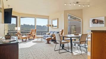 Condo, Multiple Beds, Fireplace, Mountain View (RiverView Retreat) | Living area | 42-inch flat-screen TV with digital channels, fireplace