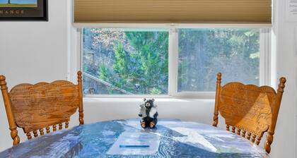 Yosemite Woods - Charming Upper Unit in Ynp!