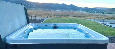 Apartment, Multiple Beds, Hot Tub, Mountain View (Paradise Preserve) | Outdoor spa tub