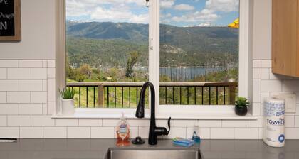 Modern 2bd Cabin With Stunning Views of Bass Lake