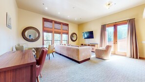 Condo, Multiple Beds, Patio, Mountain View (Gorgeous Condo at Obsidian) | 3 bedrooms, individually decorated, individually furnished, desk - Gorgeous Condo at Obsidian Clubhouse Downstairs (Mammoth Lakes)