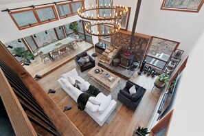 Téléviseur, foyer, chaîne audio