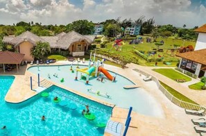 Pool - 4 Bedroom Beachfront + Jacuzzi + Pool Condo

 (Sosúa)