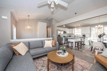 Ark Adventure Retreat