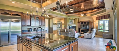 House, Multiple Beds, Pool Access, Mountain View (East Mesa Desert) | Interior