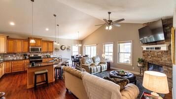 Villa, Multiple Beds, Fireplace, Golf View (Fairway to Heaven) | Living area | 50-inch flat-screen TV with digital channels, fireplace