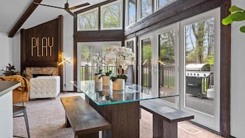 Rumah, Beberapa Tempat Tidur, patio, pemandangan kebun (Summerset at Abbey Springs) | Pemandangan dari kamar