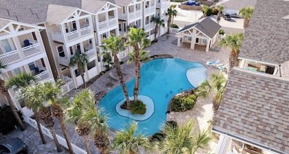Resort Pool! 3 Bedroom ATV Optional Sleeps 10