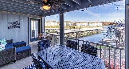 Lazy L at the Lake Chic 3 BDR Condo w/ Boat Slip