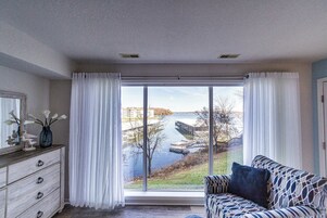 Condo, Multiple Beds, Balcony (Lazy L at the Lake) | Interior