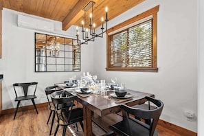 Townhome, Multiple Beds, Balcony, Mountain View (Deer Valley Darling) | Dining