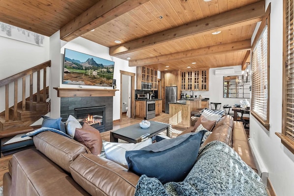 Townhome, Multiple Beds, Balcony, Mountain View (Deer Valley Darling) | Living area | 50-inch flat-screen TV with digital channels, fireplace