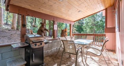 Cozy Bear South Charming 2bd Cabin in Yosemite!