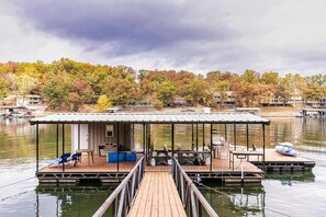 Marina - Wake and Lake (Sunrise Beach)