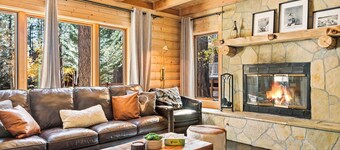 Summit Pine Lodge 4 BDR Minutes From Bear Lake!