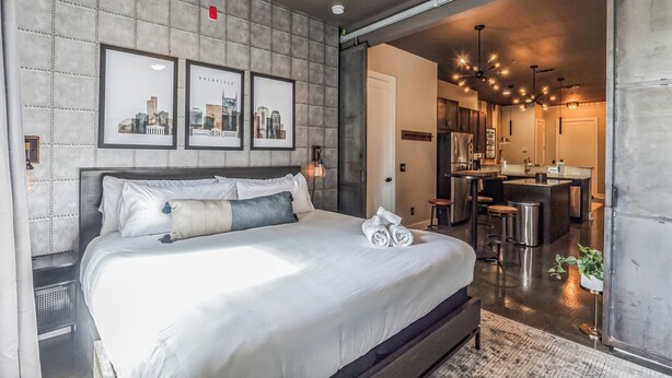 Condo, 1 King Bed | 1 bedroom, free WiFi, individually decorated, individually furnished - Music City's West End Retreat (Nashville)
