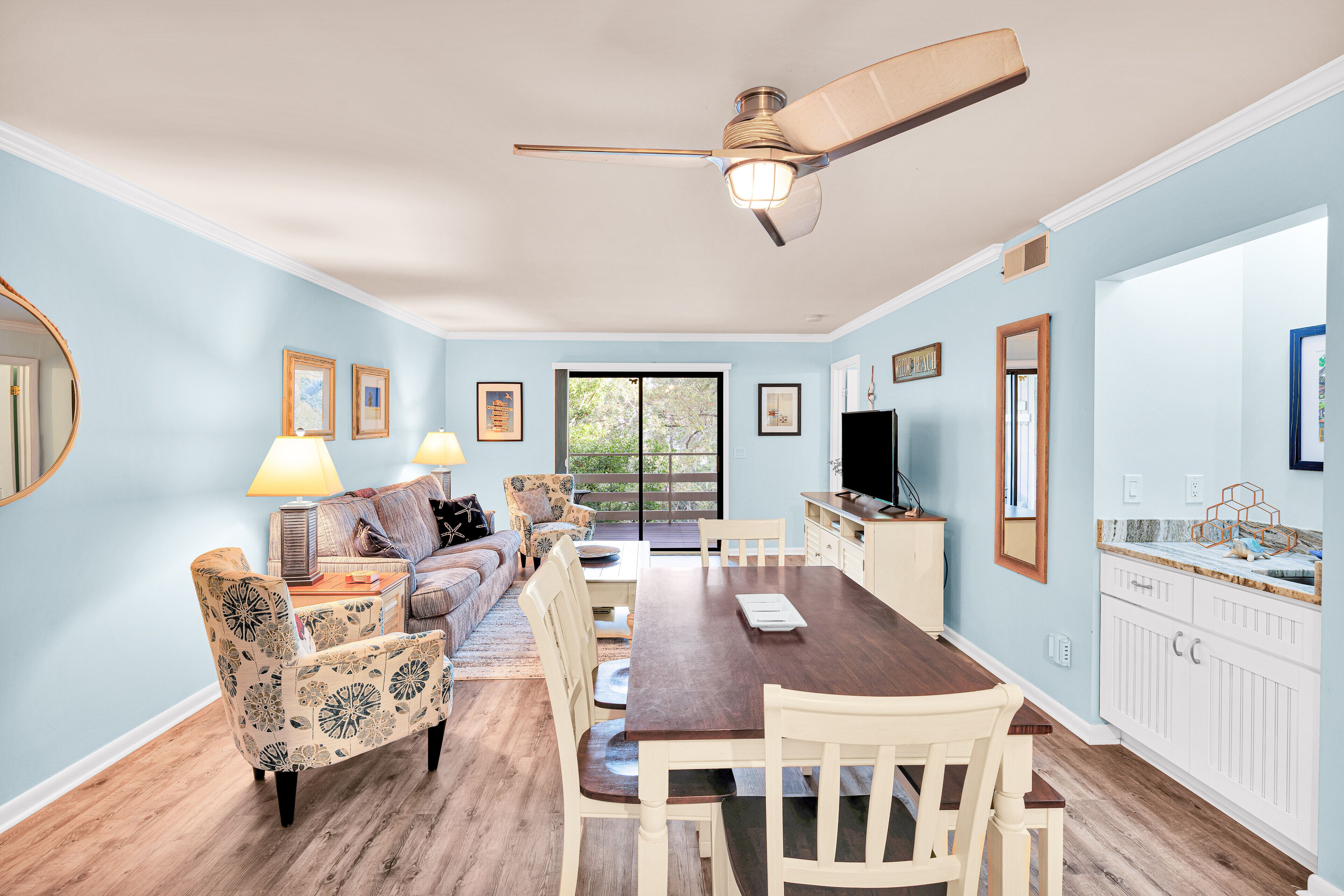 Condo, Multiple Beds, Balcony (Beautiful Hilton Head Island Oasis) | In-room dining