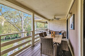 Condo, varias camas, balcón (Beautiful Hilton Head Island Oasis) | Vista del balcón