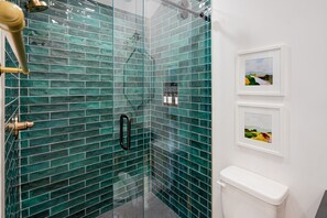 獨棟房屋, 多張床, 廚房, 花園景觀 | 浴室 | 名牌盥洗用品、毛巾、衛生紙