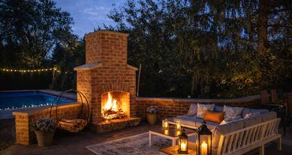 POOL+HOT TUB, 2 KING BEDS, OUTDOOR FIRE/OASIS, PLAYGROUND, THEATER, WORKOUT ROOM