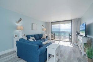 Condo, Multiple Beds, Balcony, Ocean View (Edgewater Oasis) | Living area