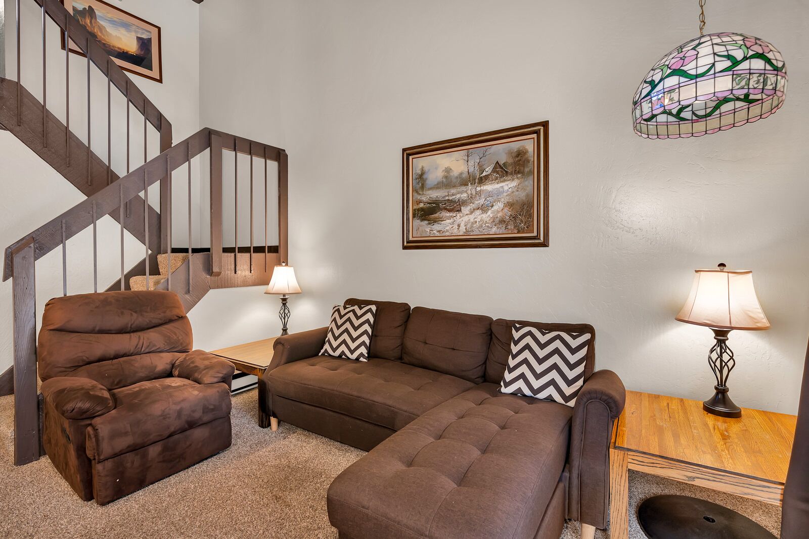 スタジオスイート ベッド (複数台) バルコニー マウンテンビュー (Eagle’s Nest) | リビング エリア | 42 インチの薄型テレビ (デジタル放送視聴可)、テレビ