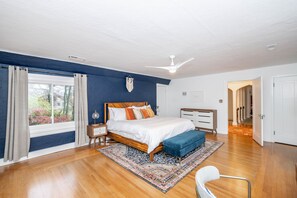 House, Multiple Beds, Balcony, Garden View | 4 bedrooms, individually decorated, individually furnished, bed sheets