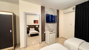 Colchones con pillow-top, minibar y decoración personalizada