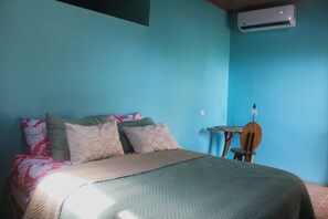 Room - Hotel Vista Bonita -Mono Room (Parrita, Puntarenas., Parrita)