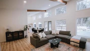 Een televisie en videogames