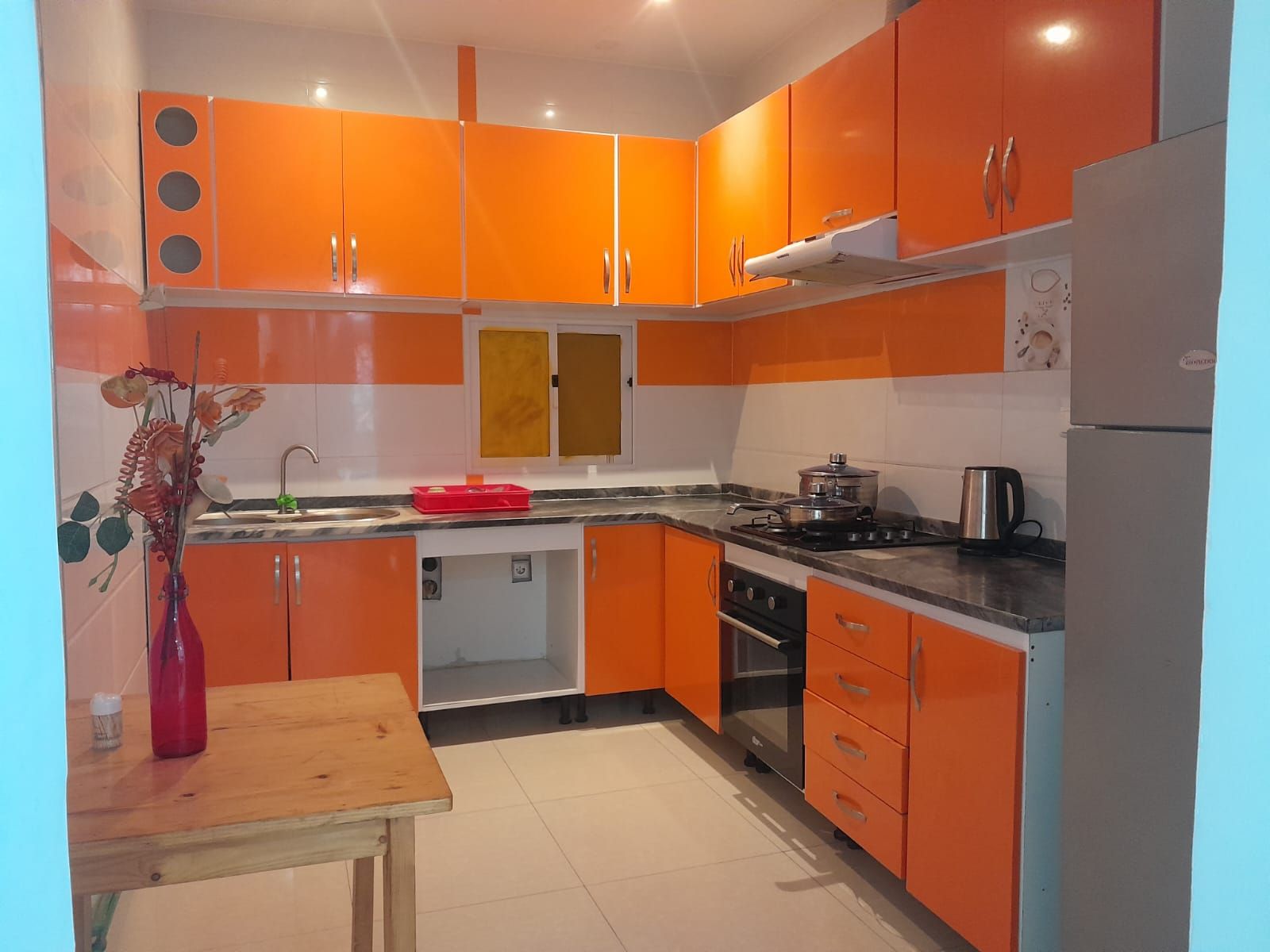 Family Studio Suite | Private kitchen | Shared fridge