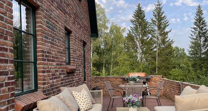 Fantastiskt hus med Pool 15 Minuter Från Vaxholm och 30 Minuter fr City