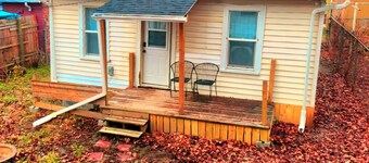 tiny house backyard cabin getaway in Detroit