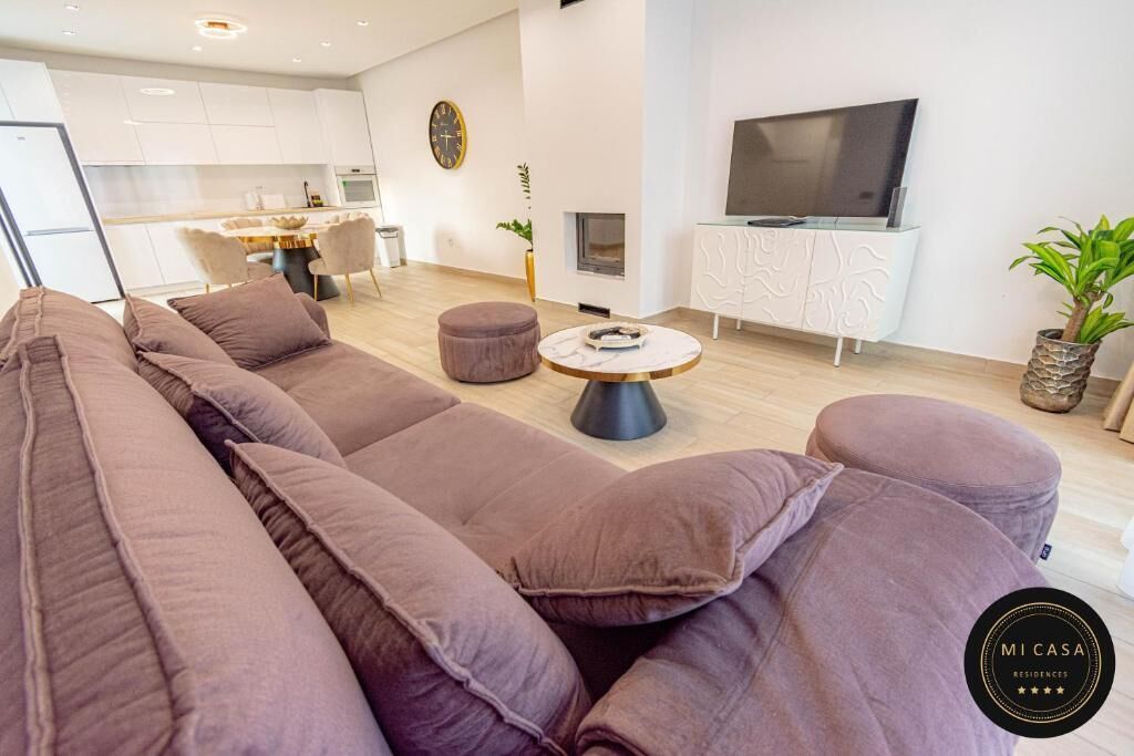 Televisión y chimenea 