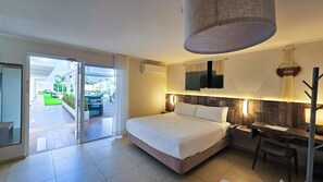 1 bedroom, in-room safe, desk, blackout drapes