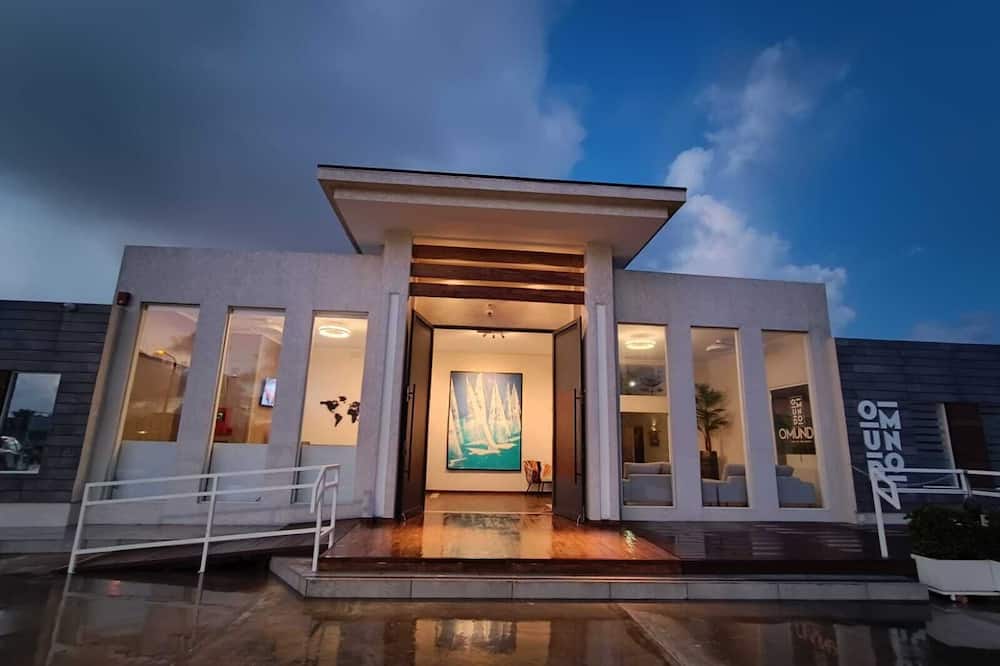 Aruba Boutique & Art Hotel, Adults Only