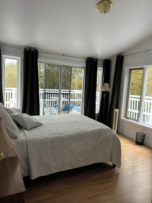 4 Schlafzimmer, Bügeleisen/Bügelbrett, WLAN, Bettwäsche